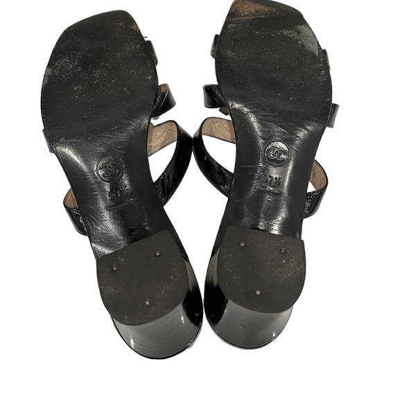 Iconic 90’s Chanel Heel Sandals - Picture 7 of 11
